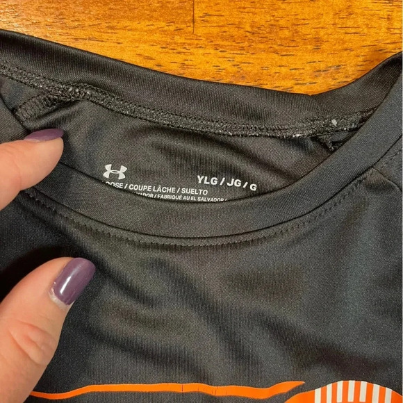 Under Armour Boys black orange football long sleeve shirt size youth large - Picture 2 of 4